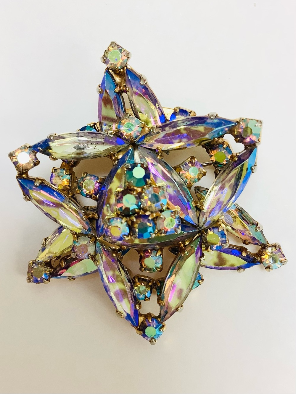 Vintage Aurora Borealis Starburst Rhinestone Crystal Brooch Gold Tone